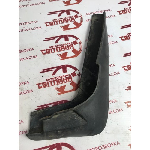 Брызговик передний правый Kia Sorento 2002-2009 866103E010